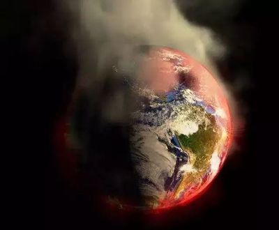 RGF帶您去太空中看地球。