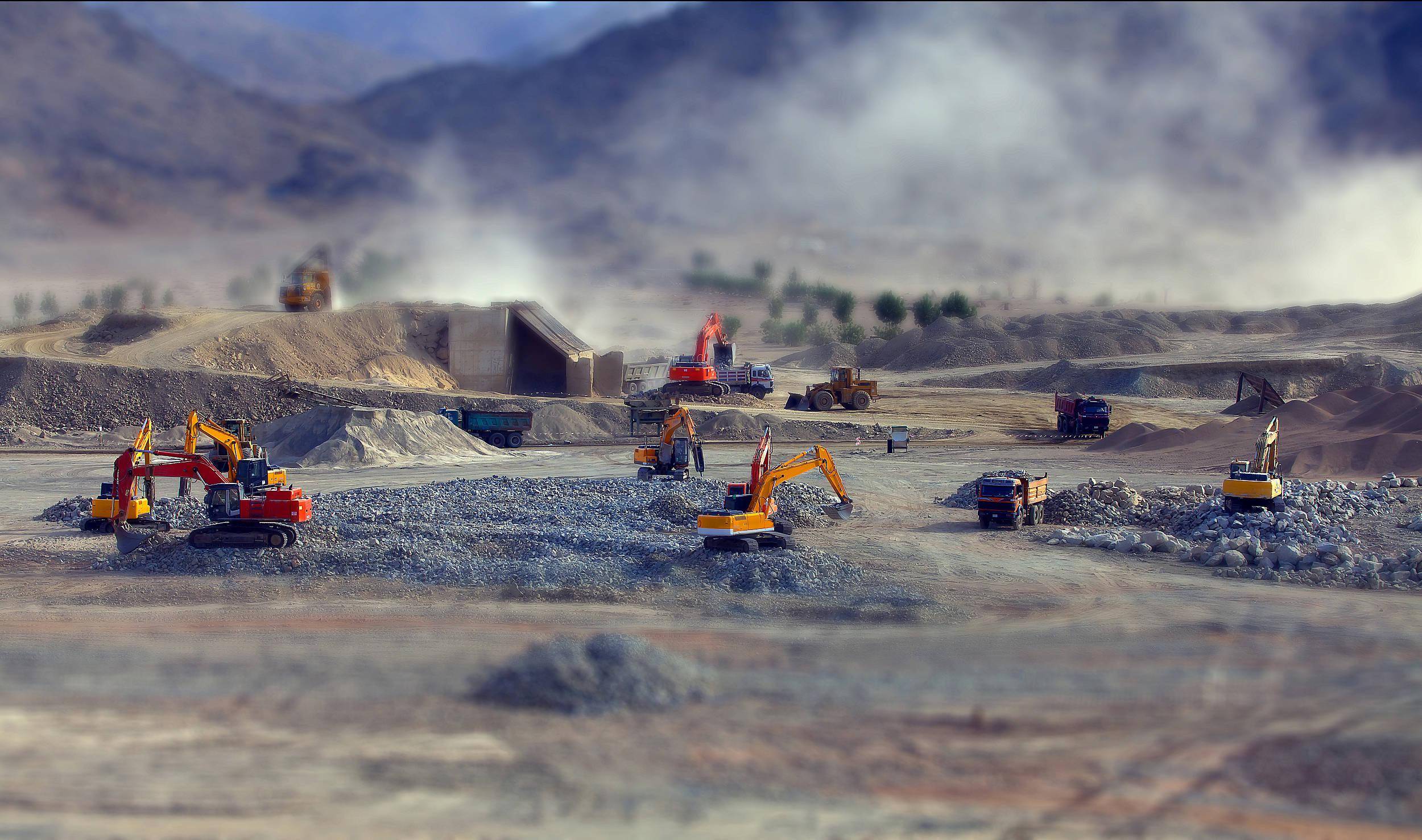 大賺157億,紫金礦業(yè)的危與機_收入_礦產(chǎn)_資源